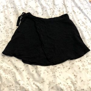 Black forever 21 mini skirt